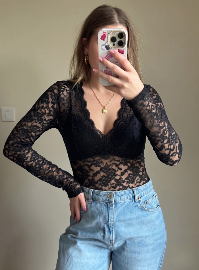Elara™ | Long Sleeve Lace Top with V-Neck Detail